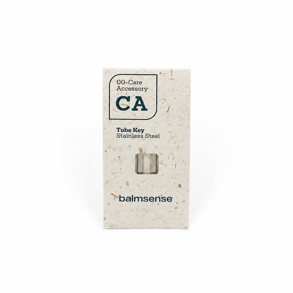 Tube Key Stainless Steel van Balmsense in kaartje, RVS tubeknijper voor het rustig oprollen van een aluminium tube.